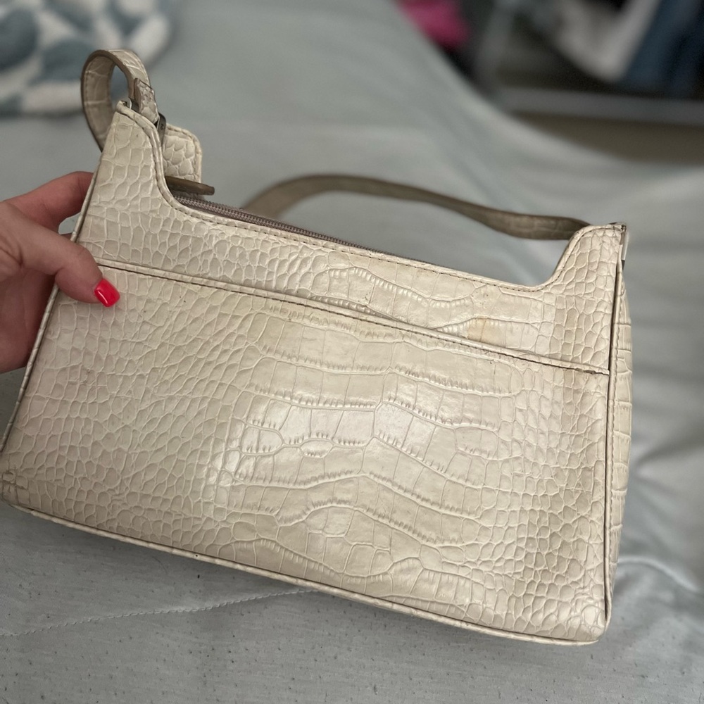 Cream Purse